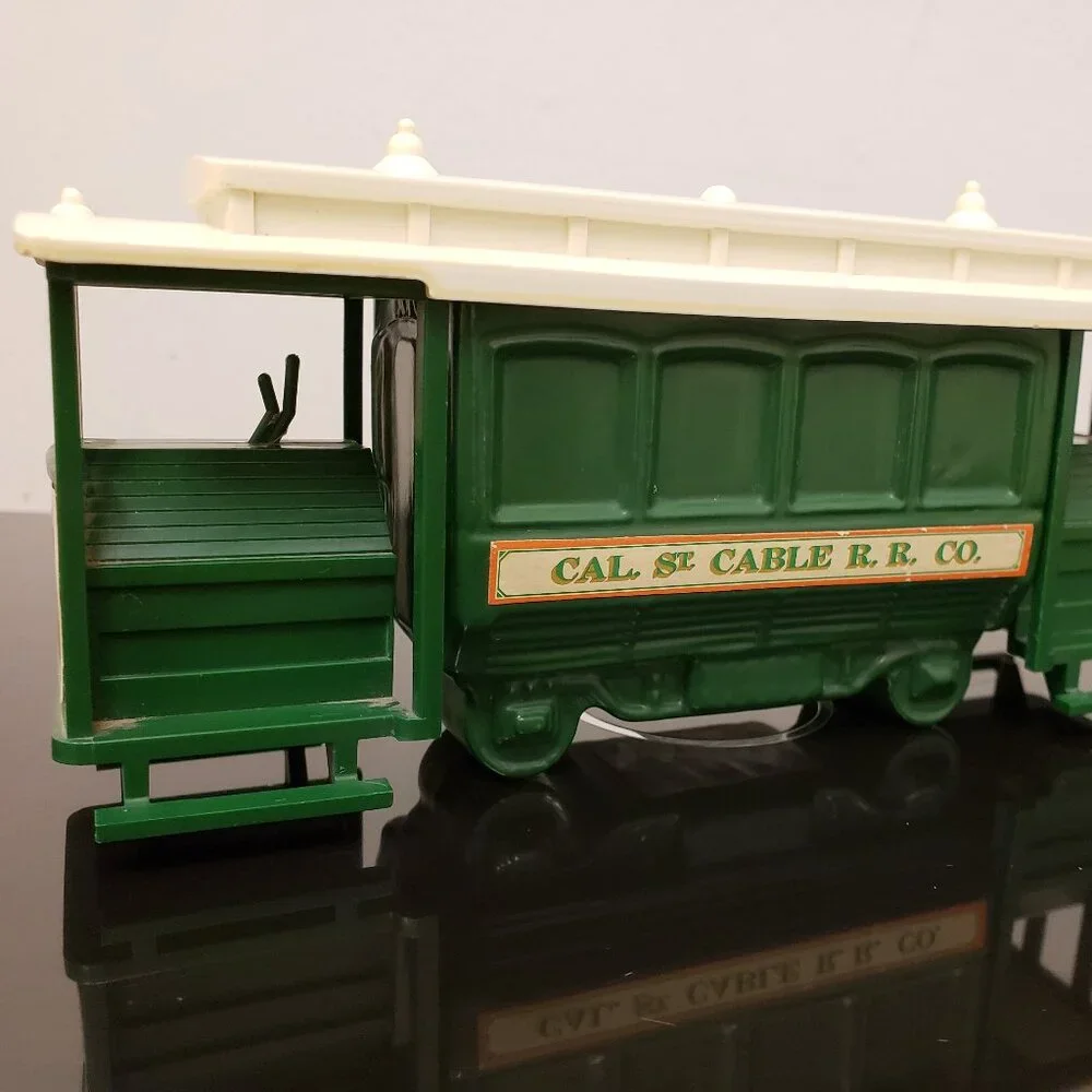 Vintage Avon San Francisco Green CABLE CAR Wild Country Scent Full Glass
